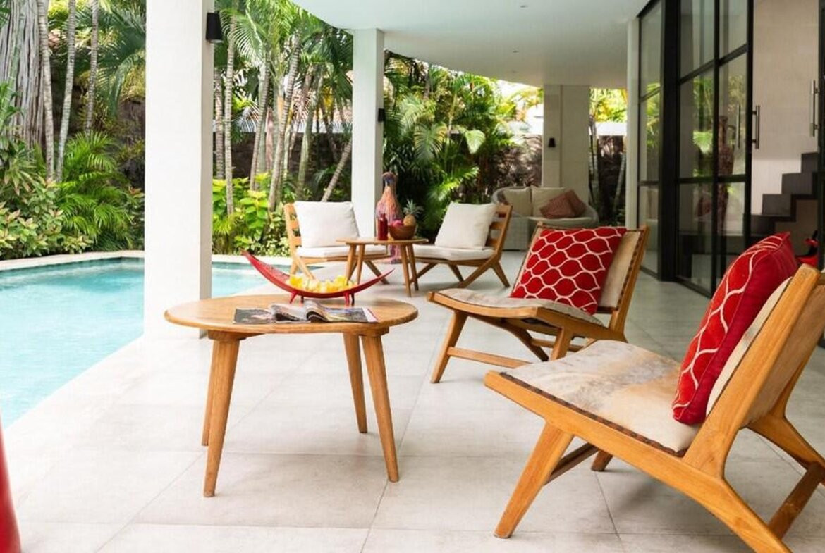 Elegantná 4-spálňová vila v srdci Seminyaku