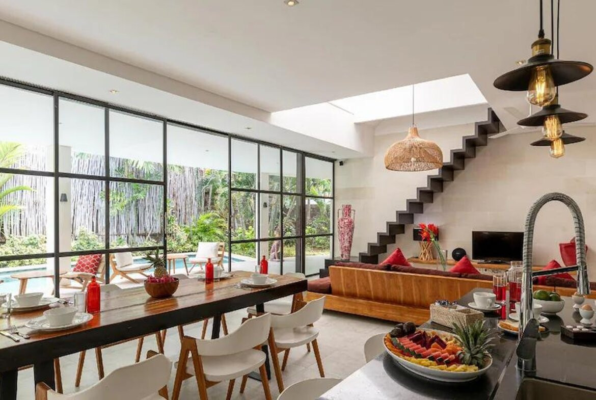 Elegantná 4-spálňová vila v srdci Seminyaku