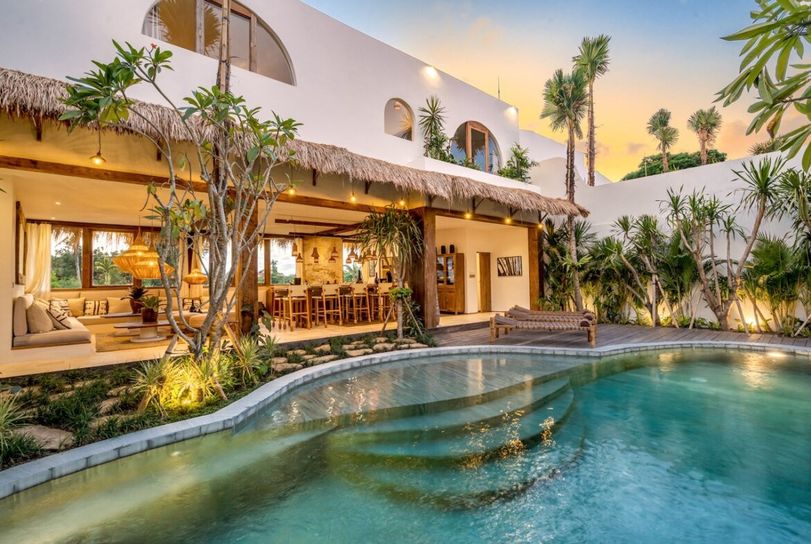 Tropický raj – Elegantná 5-spálňová vila s moderným nádychom