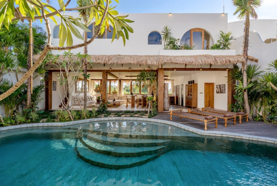 Tropický raj – Elegantná 5-spálňová vila s moderným nádychom