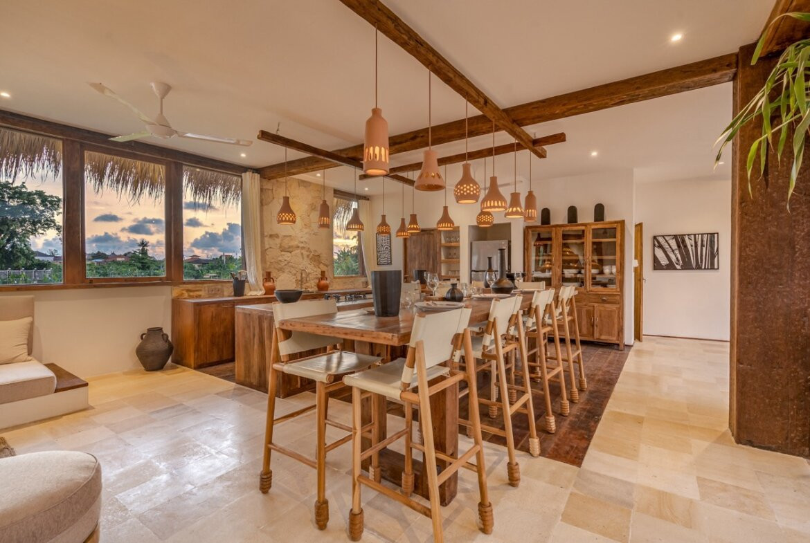 Tropický raj – Elegantná 5-spálňová vila s moderným nádychom