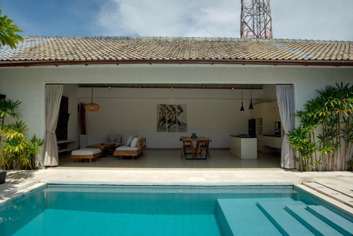 Tropická 2-spálňová vila vo výnimočnej lokalite Seminyaku