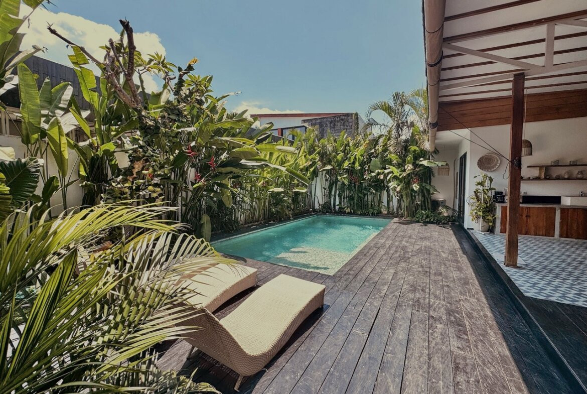 Štýlová 3-spálňová vila len pár minút od pláže