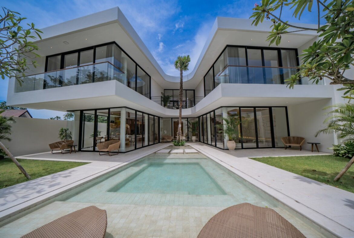 Luxusná 4-spálňová vila s kinosálou