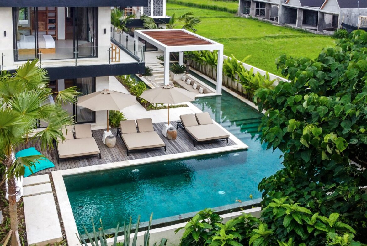 Exkluzívne tropické bývanie s výhľadom na prírodu v Ubud