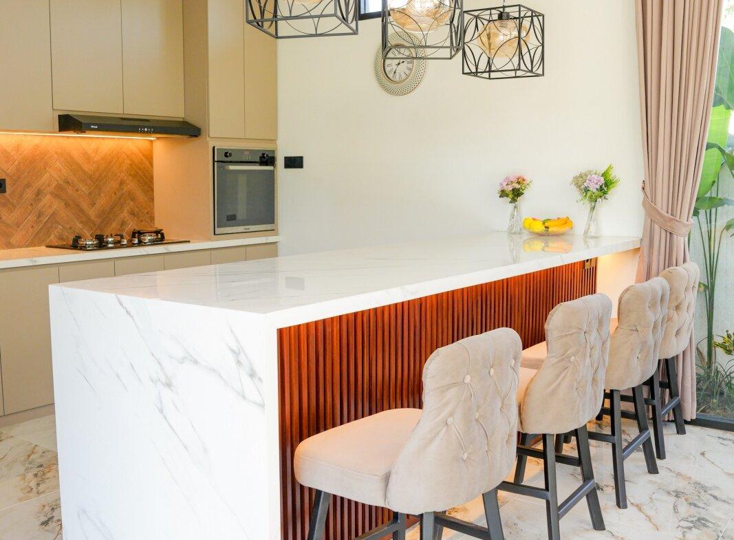 Moderná päťspálňová rodinná vila v pokojnej časti Ubud