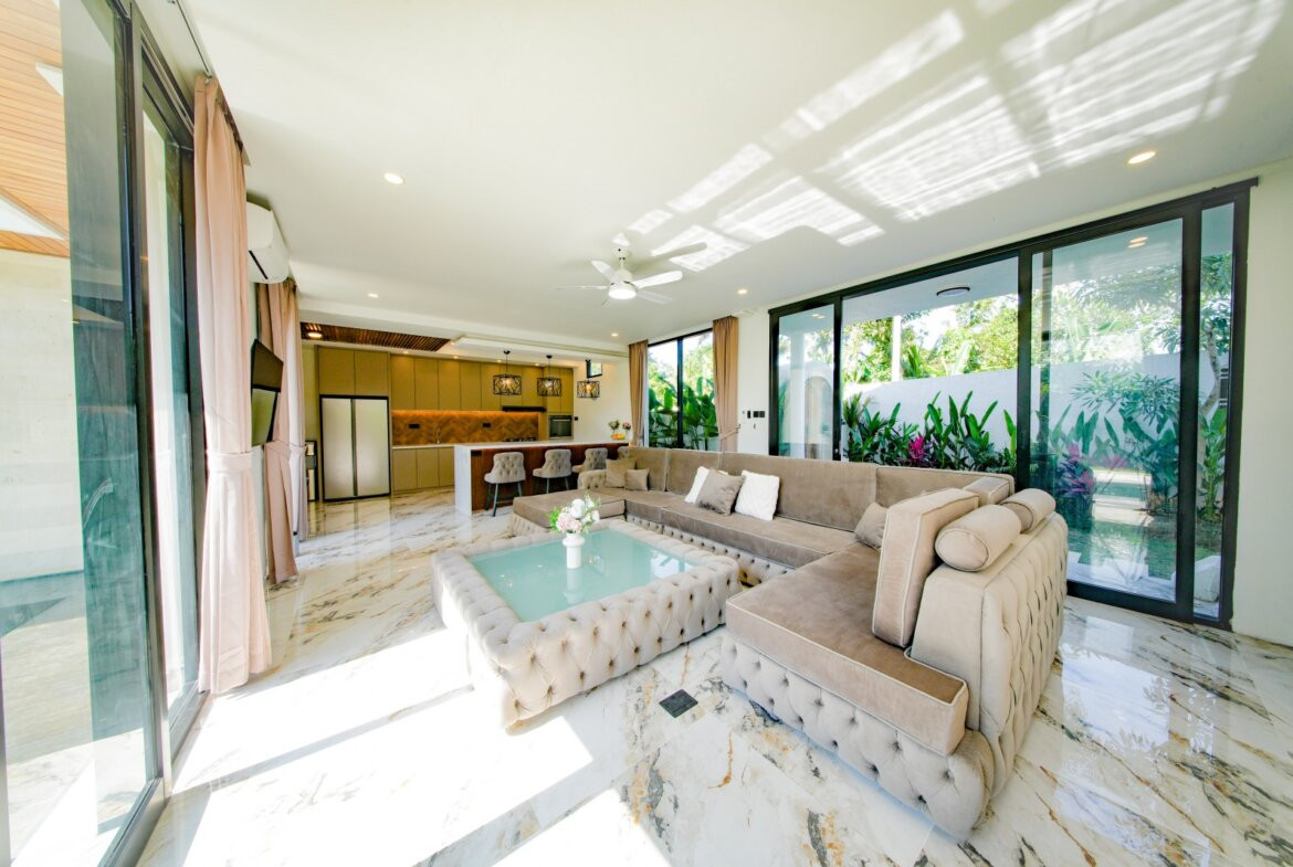 Moderná päťspálňová rodinná vila v pokojnej časti Ubud