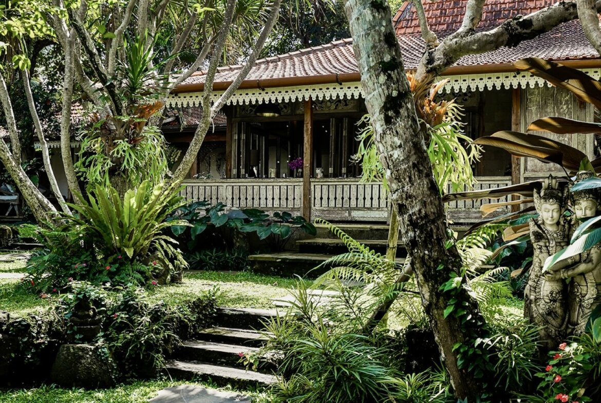 Súkromná joglo vila s komunitnými priestormi v Sayan, Ubud