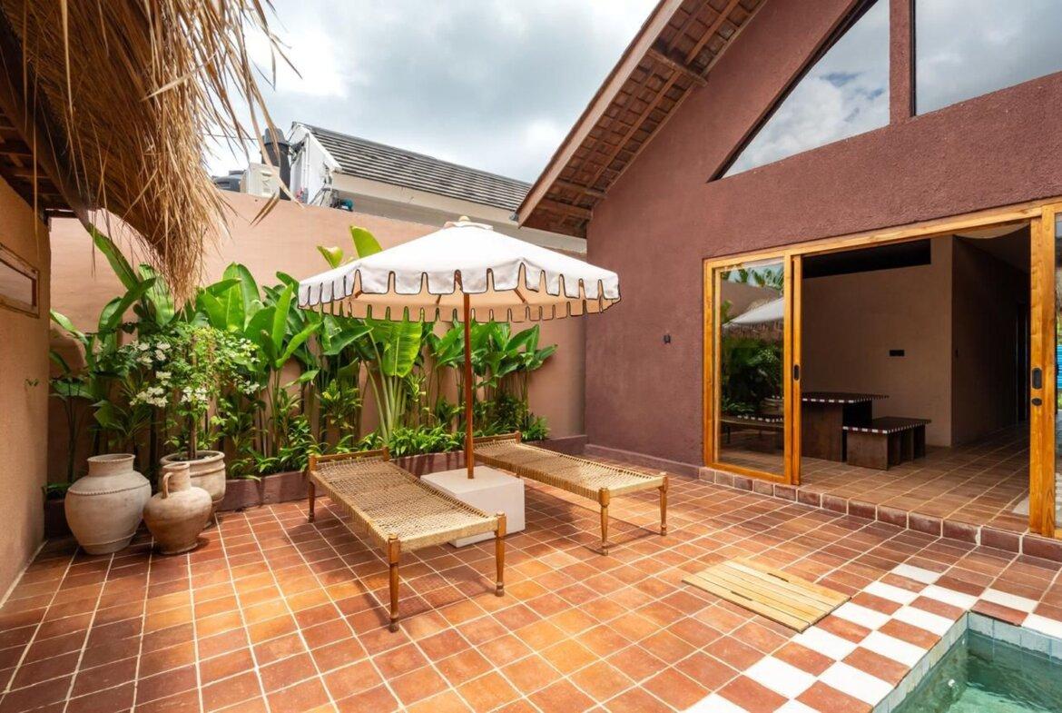 Tropická dvojspálňová vila v pešej vzdialenosti od pláže v Kedungu