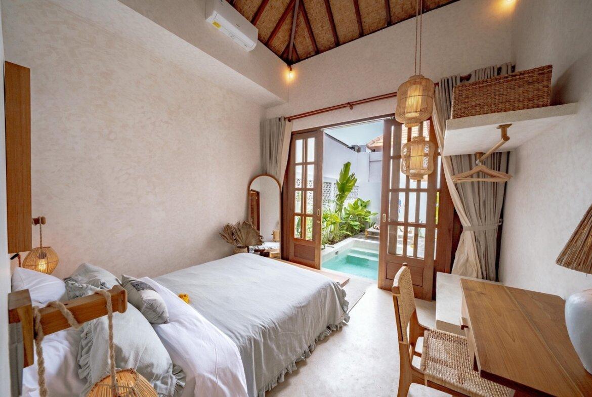 Útulná minimalistická 1-izbová vila na pláži v Kedungu