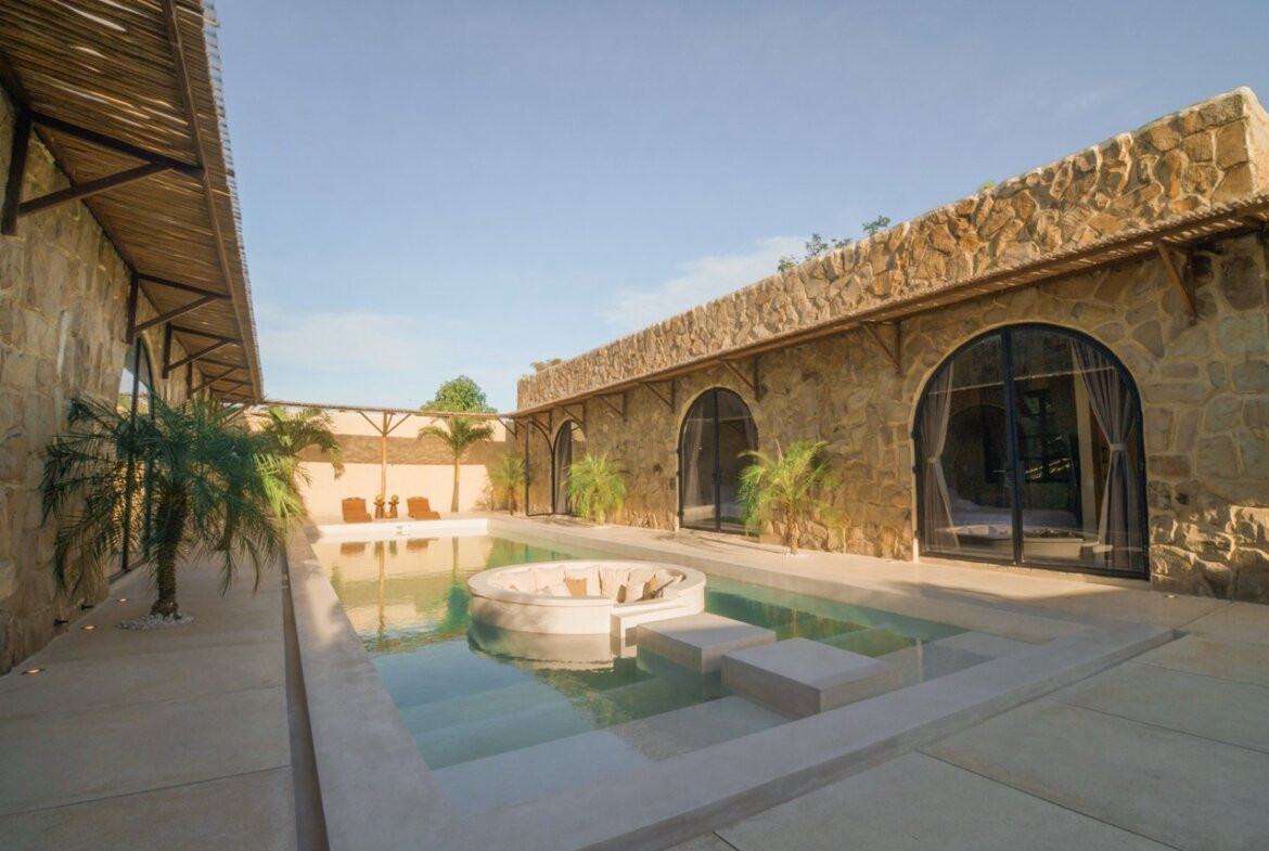 Nové 3-spálňové vily v mexicko-tropickom štýle v Uluwatu