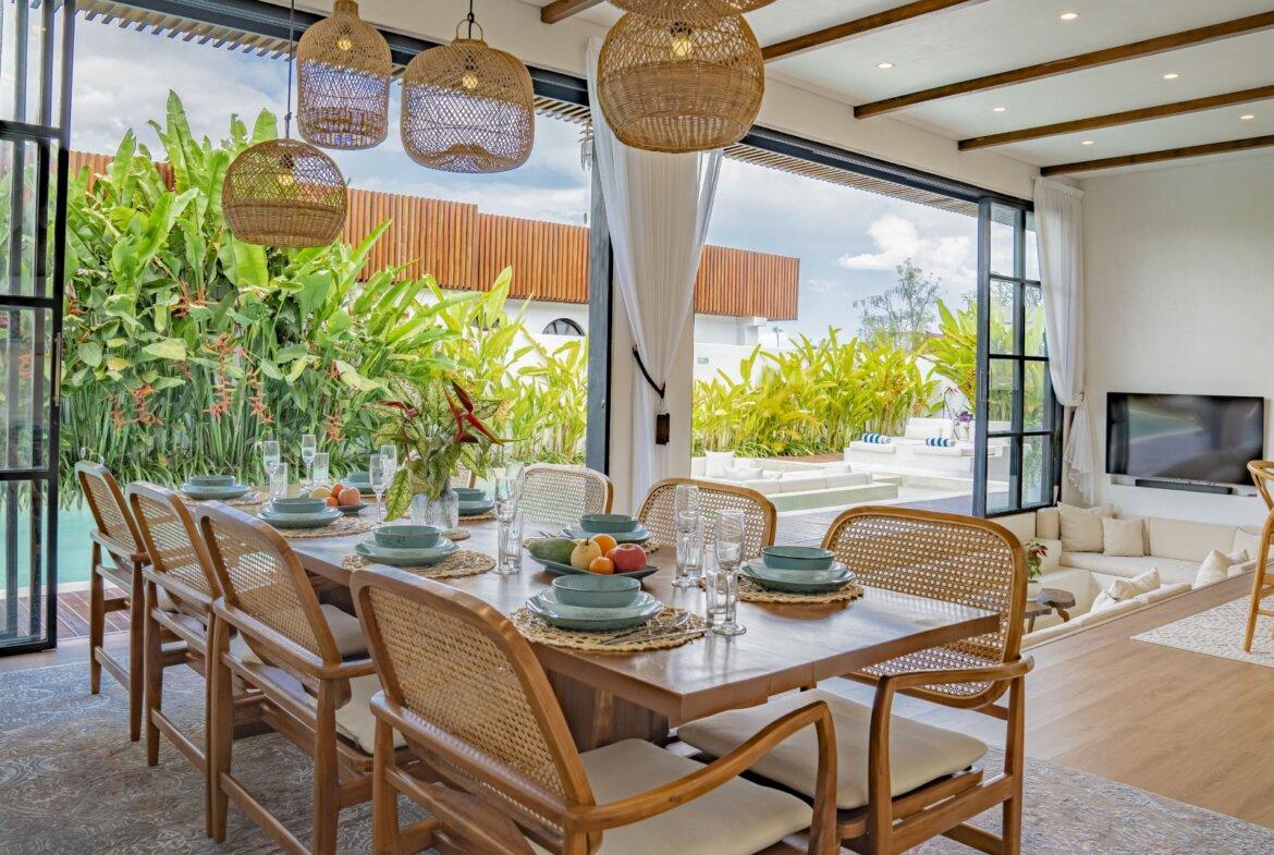 Trojspálňová vila v stredomorskom štýle v kopcoch Jimbaran