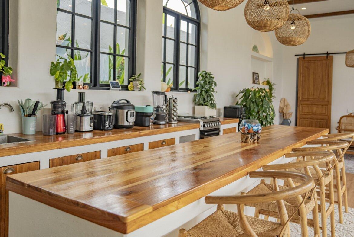 Trojspálňová vila v stredomorskom štýle v kopcoch Jimbaran