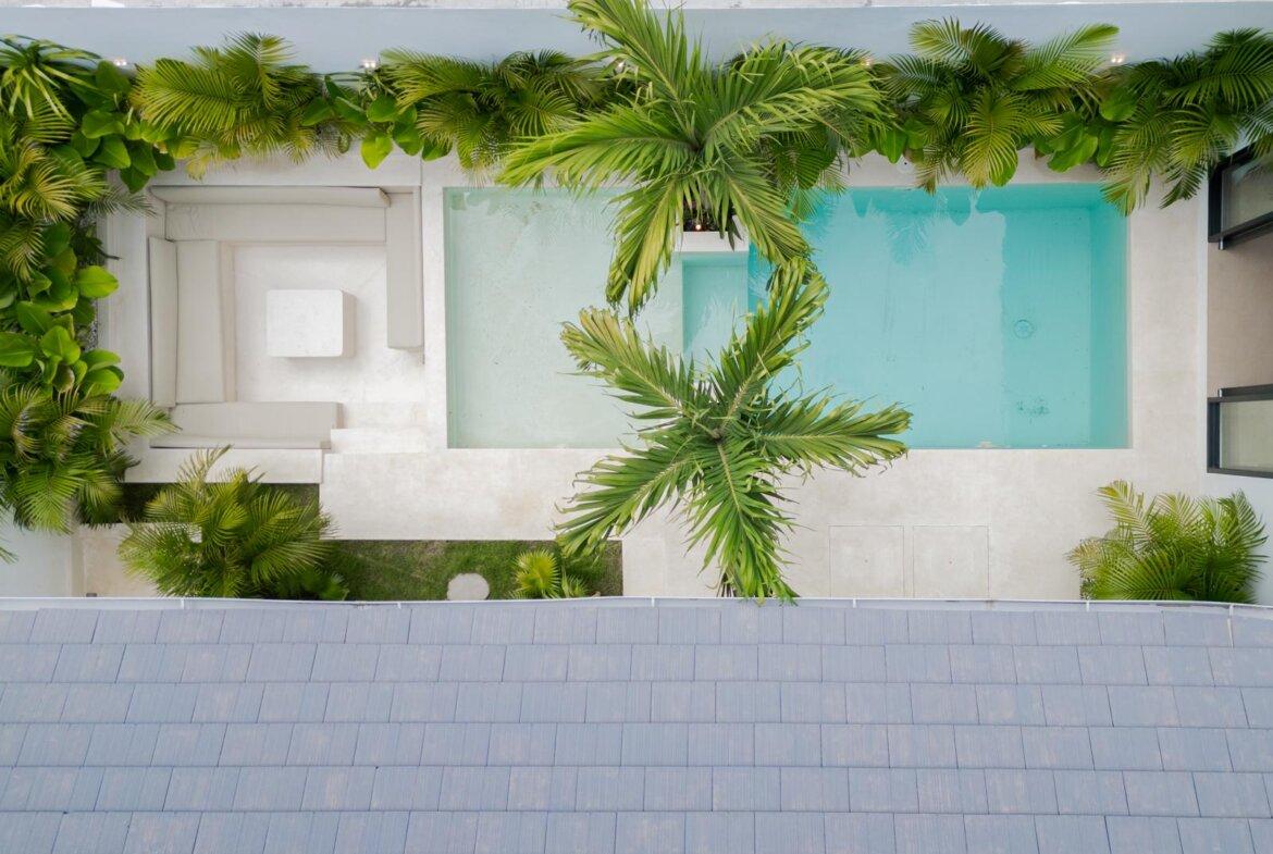 Moderná tropická dvojspálňová vila v Pecatu