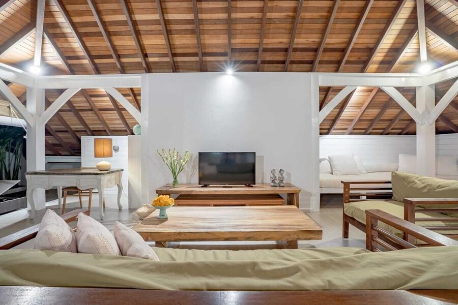 Tradičná balijská vila s tromi spálňami v Berawa