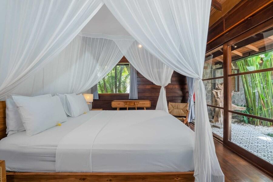 Tradičná balijská vila s tromi spálňami v Berawa