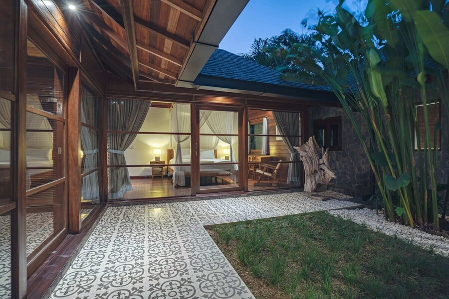 Tradičná balijská vila s tromi spálňami v Berawa