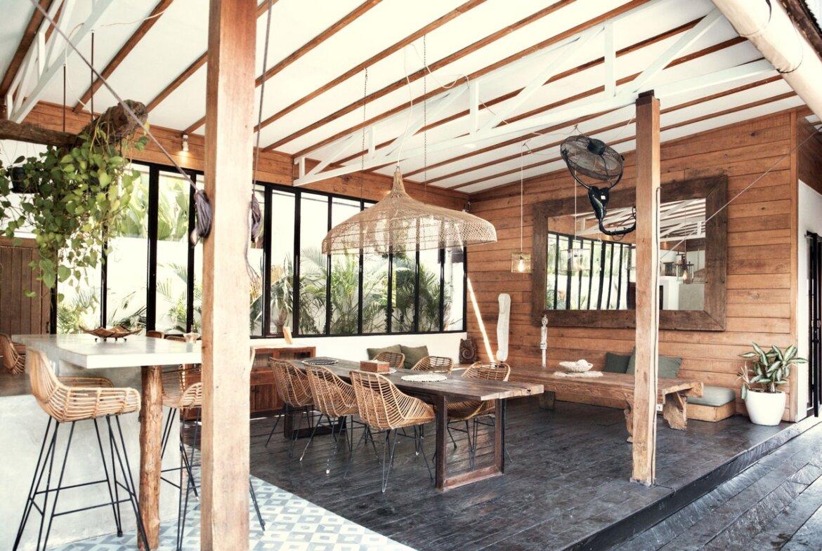 Trojspálňová vila pri pláži v Canggu