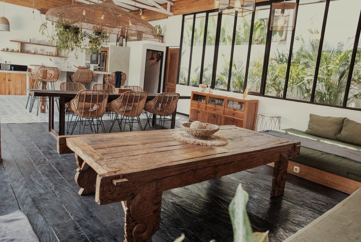 Trojspálňová vila pri pláži v Canggu