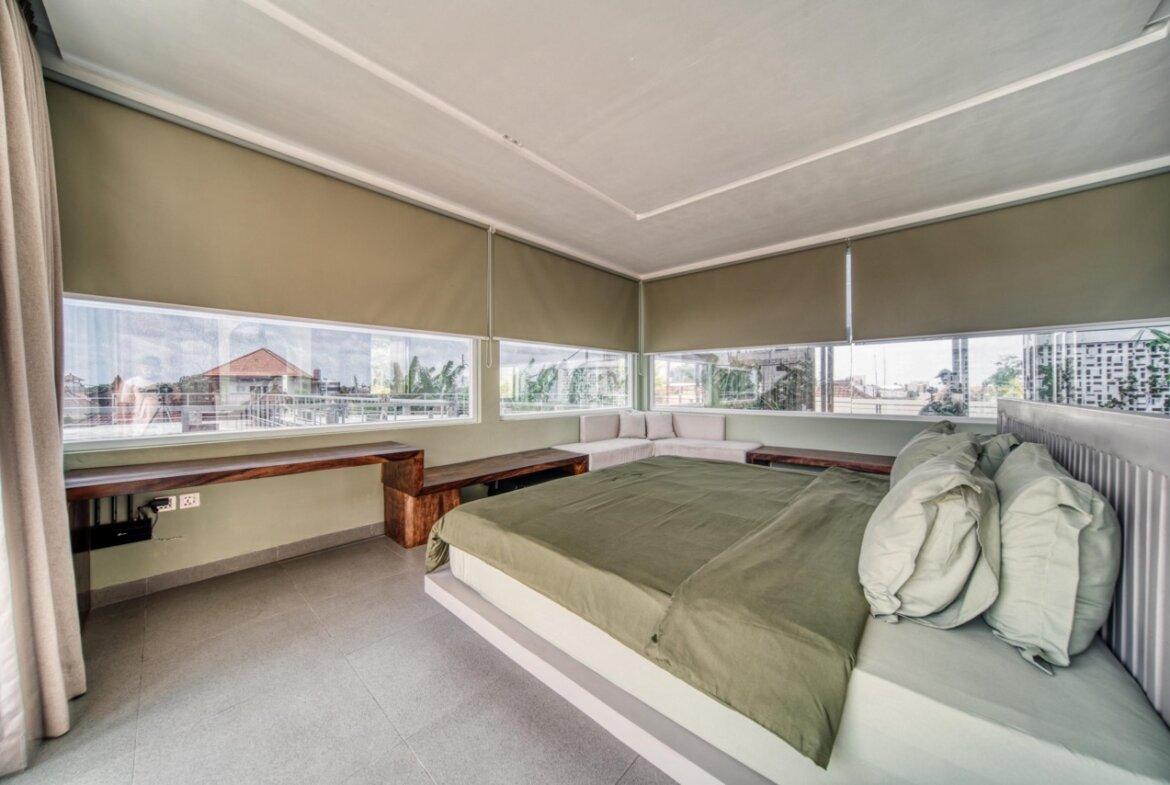 Tropická vila s 3 spálňami a strešnou terasou v Tumbak Bayuh