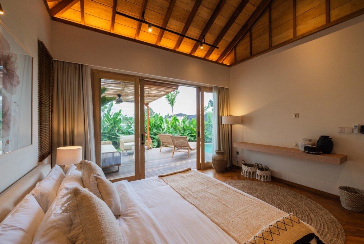 Pokojná moderná dvojspálňová vila so záhradou v Buduk