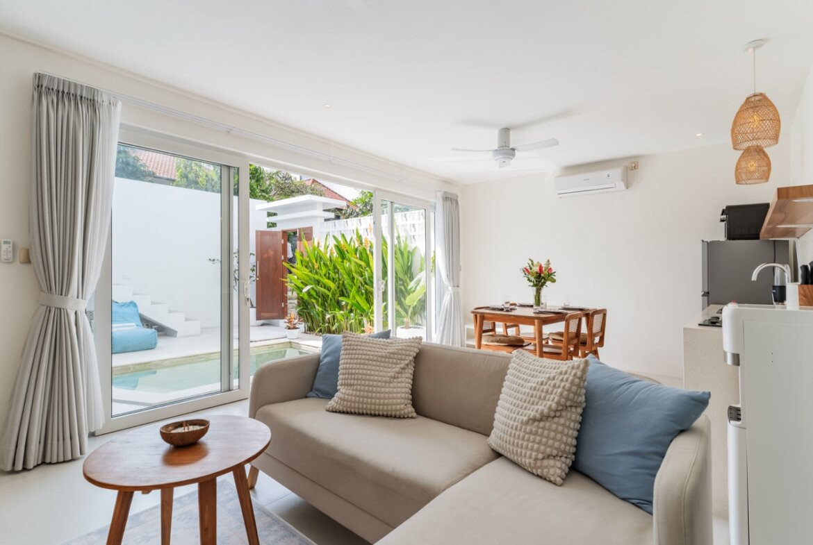 Investičná vila s pracovňou a strešnou terasou v Canggu