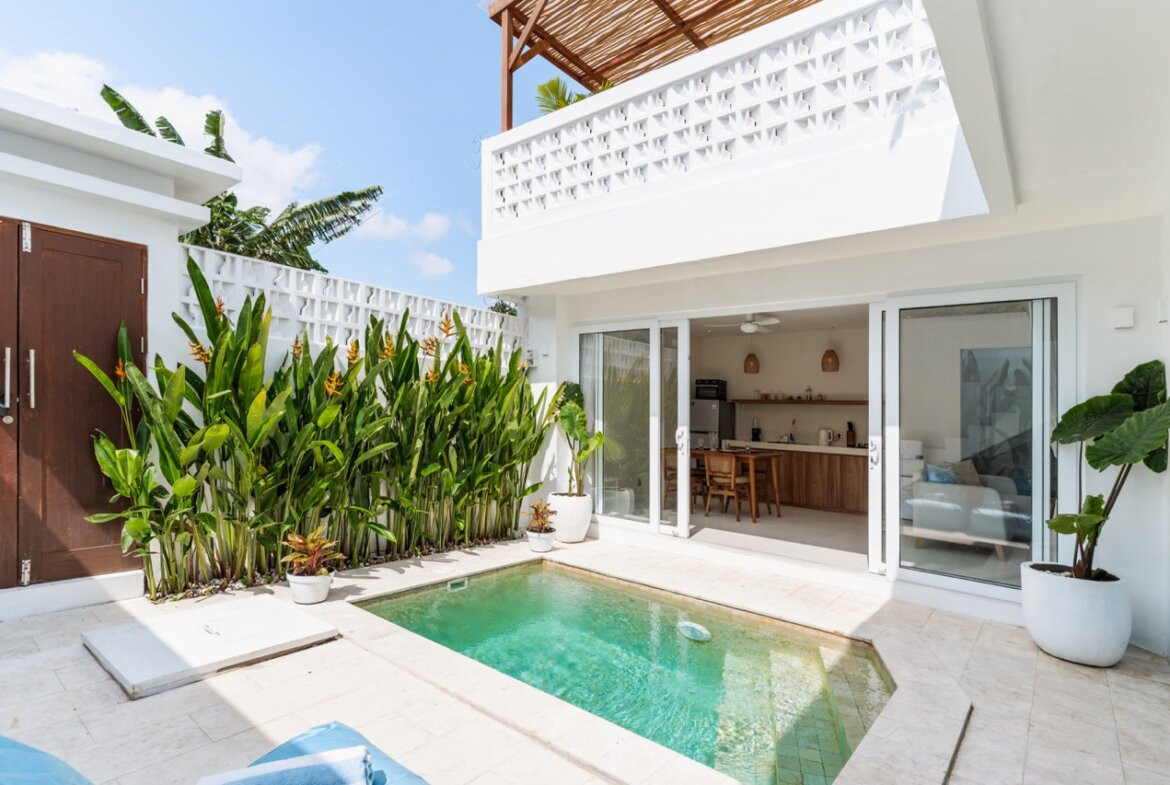 Investičná vila s pracovňou a strešnou terasou v Canggu