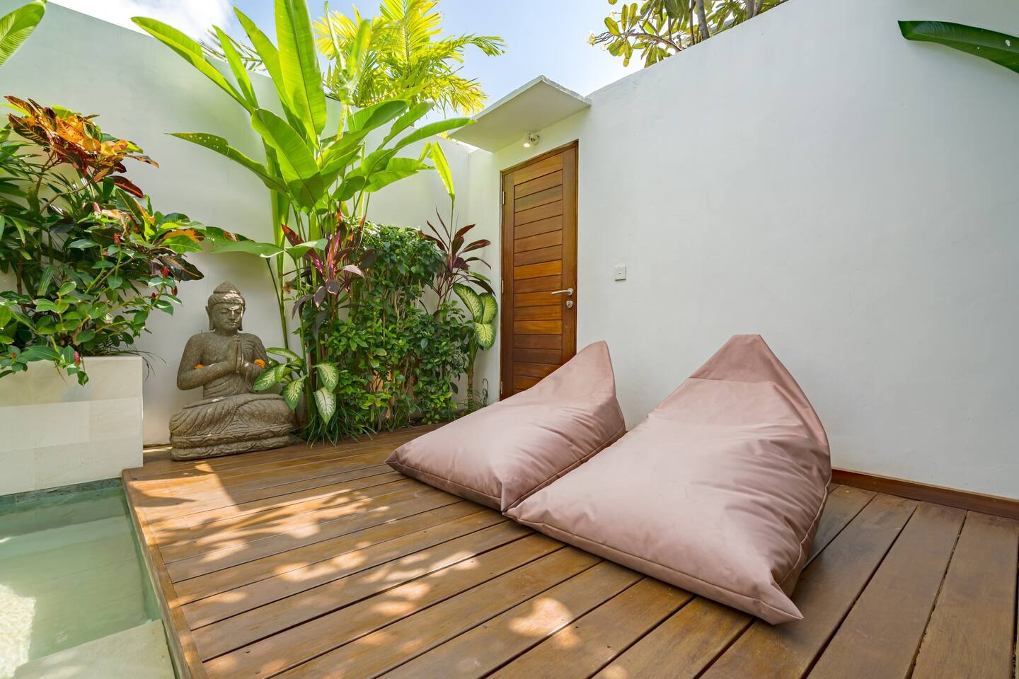 Moderná dvojspálňová vila v pokojnom prostredí Beraban