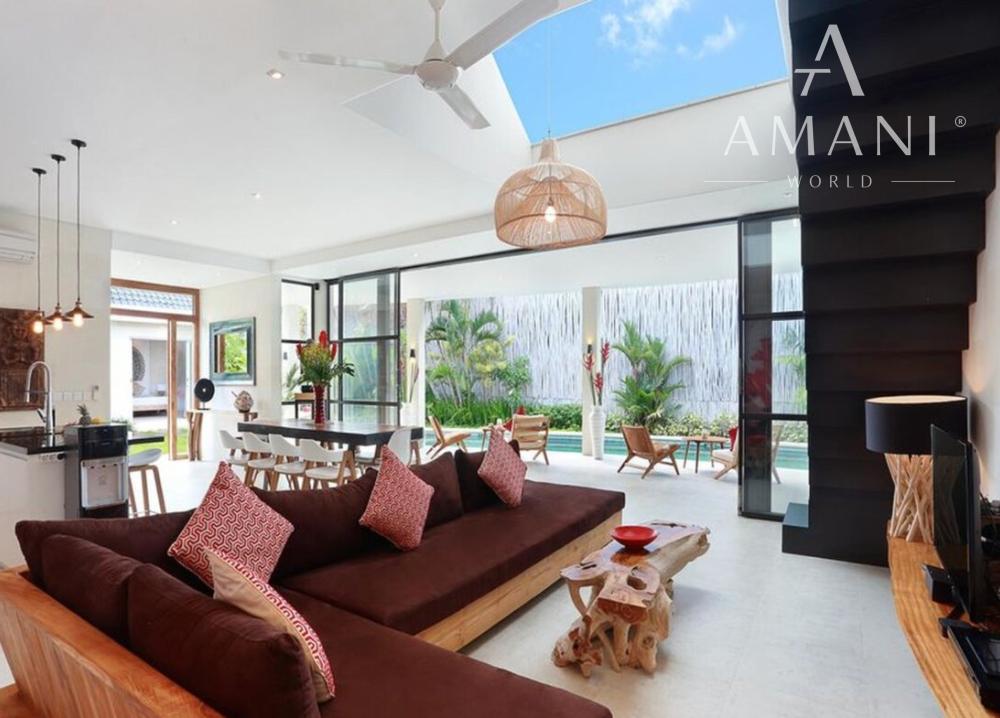 Elegantná 4-spálňová vila v srdci Seminyaku