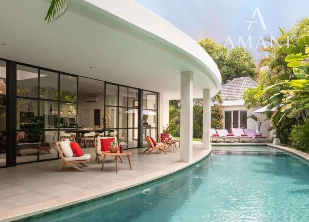 Elegantná 4-spálňová vila v srdci Seminyaku