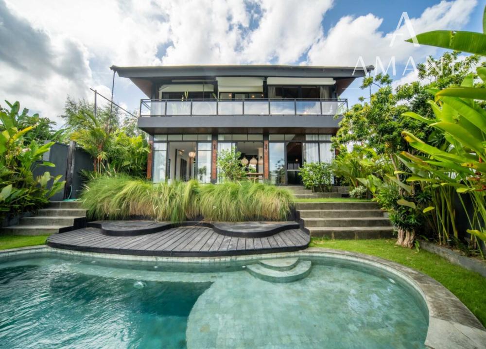 Tropicko-japonská 3-spálňová vila v Tumbak Bayuh