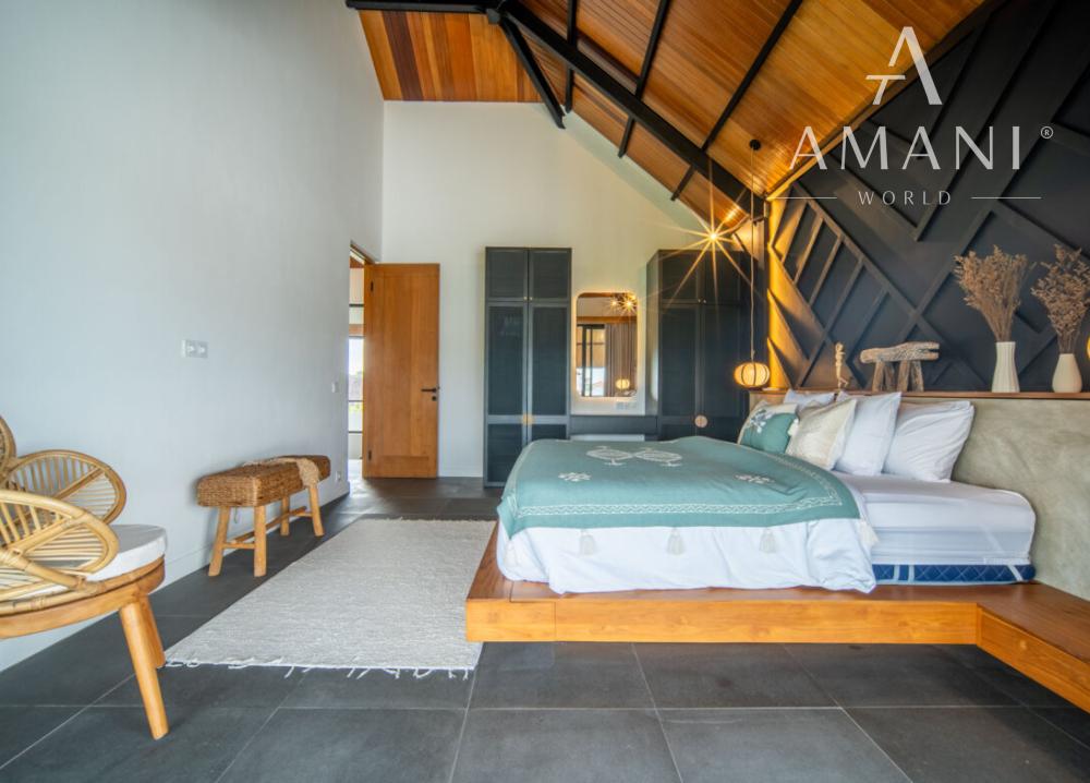 Tropicko-japonská 3-spálňová vila v Tumbak Bayuh