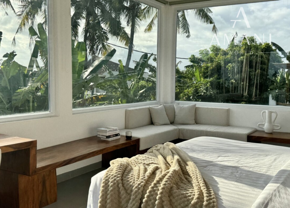 Štýlová 3-spálňová tropická vila so strešnou terasou