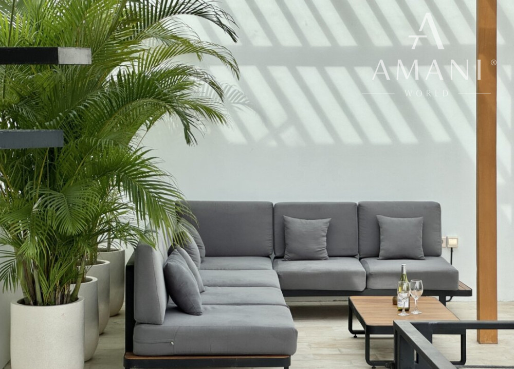 Štýlová 3-spálňová tropická vila so strešnou terasou