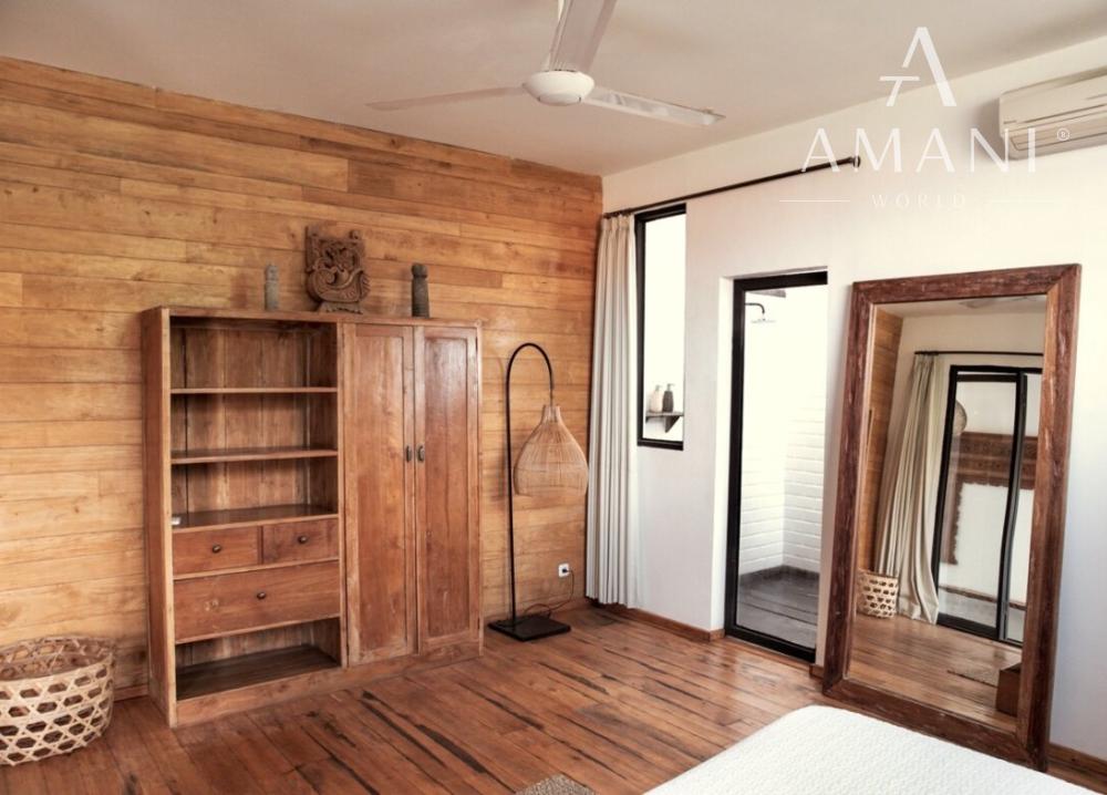 Štýlová 3-spálňová vila len pár minút od pláže