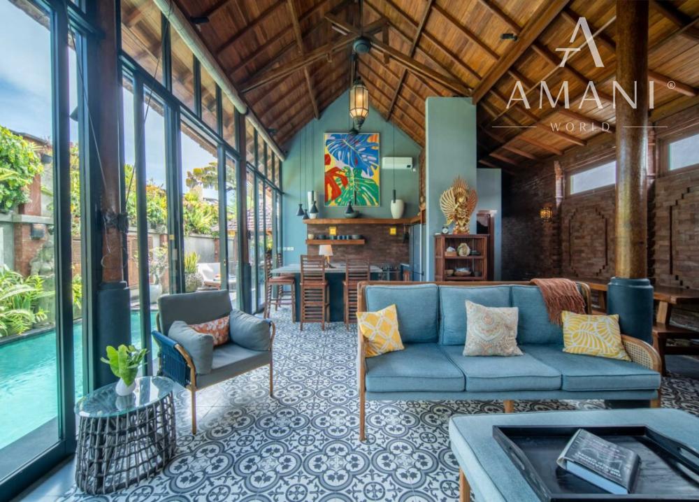 Vila s balijským nádychom a detailmi z teakového dreva