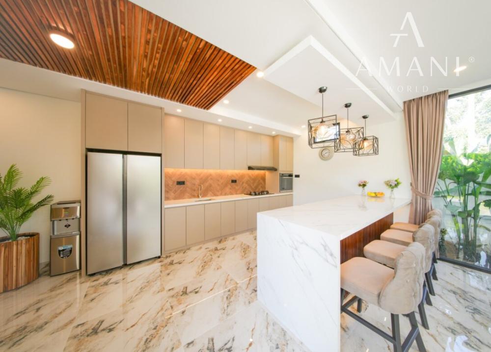 Moderná päťspálňová rodinná vila v pokojnej časti Ubud