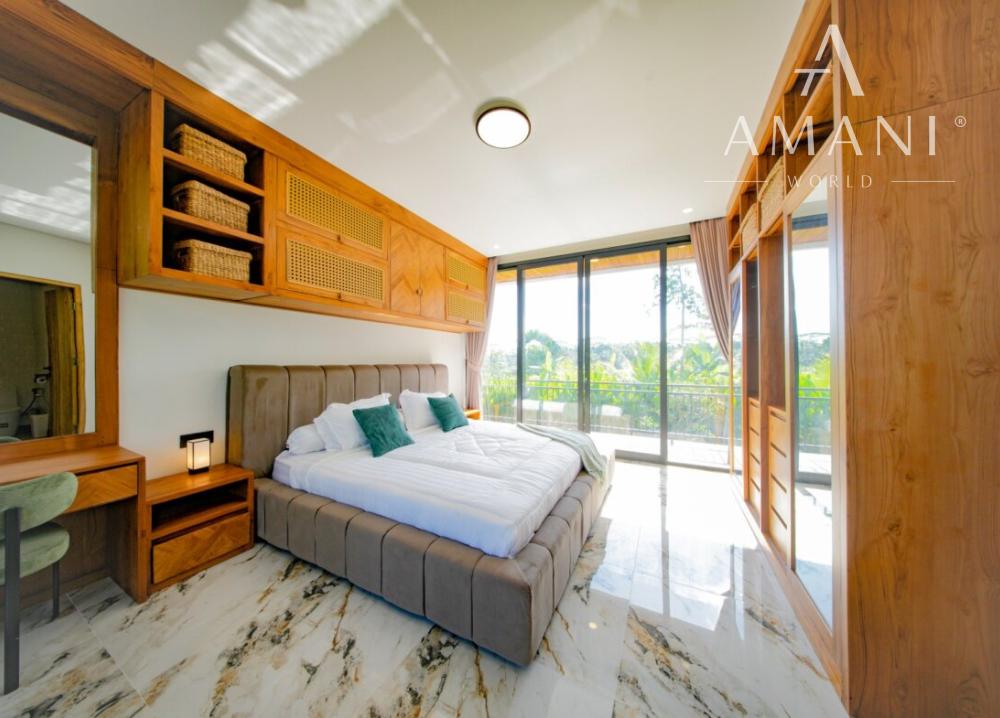 Moderná päťspálňová rodinná vila v pokojnej časti Ubud