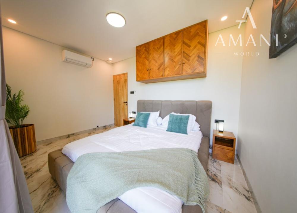 Moderná päťspálňová rodinná vila v pokojnej časti Ubud