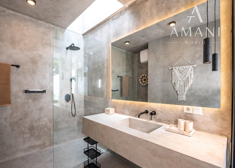 Tropická trojspálňová vila s výhľadom na ryžové polia v Ubud