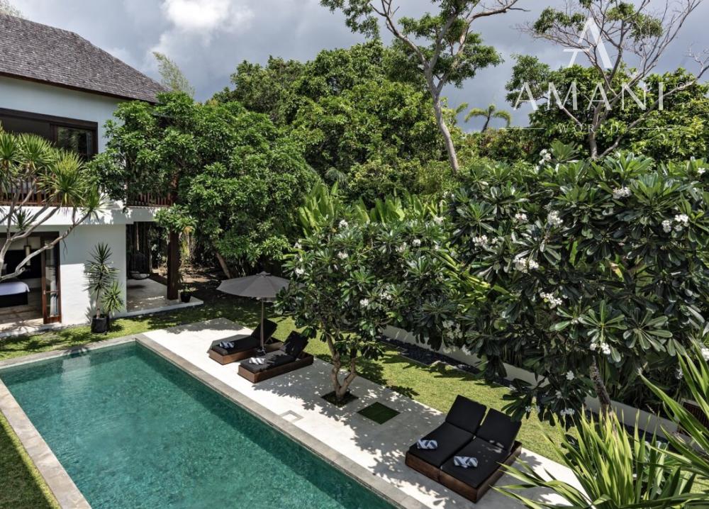 Rozľahlá dizajnová vila so 4 spálňami pri pláži Petitenget