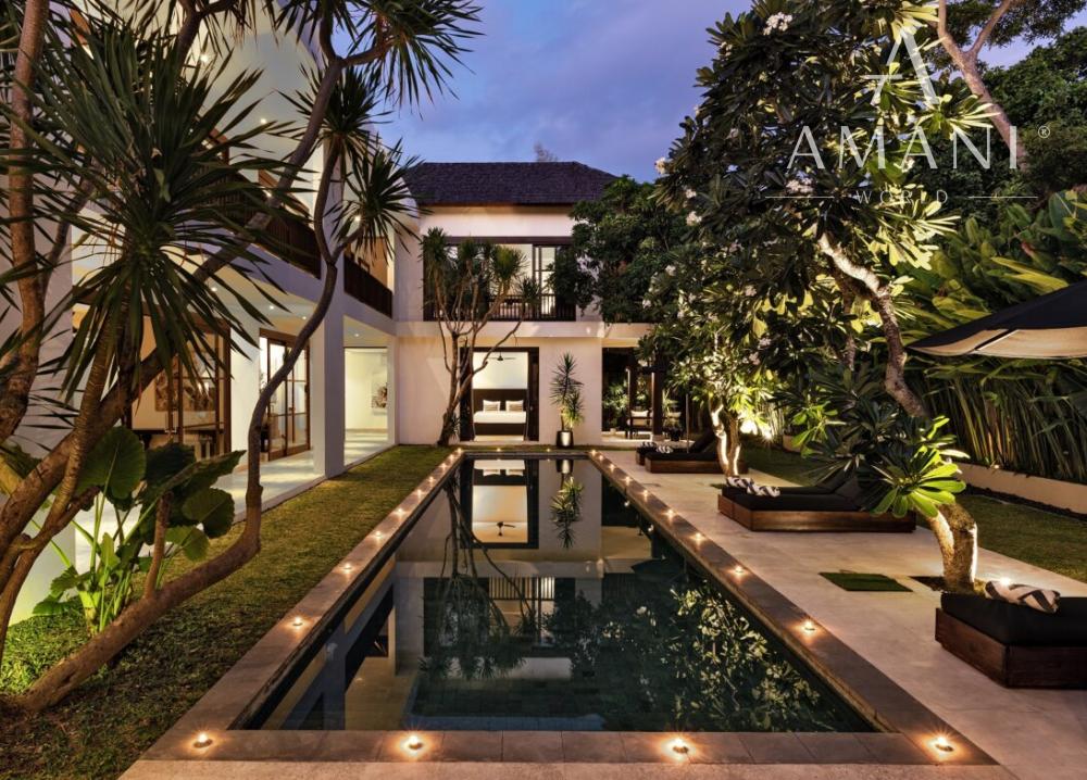 Rozľahlá dizajnová vila so 4 spálňami pri pláži Petitenget