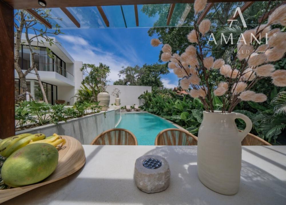 Štvorizbová moderná vila s kinom v Umalas