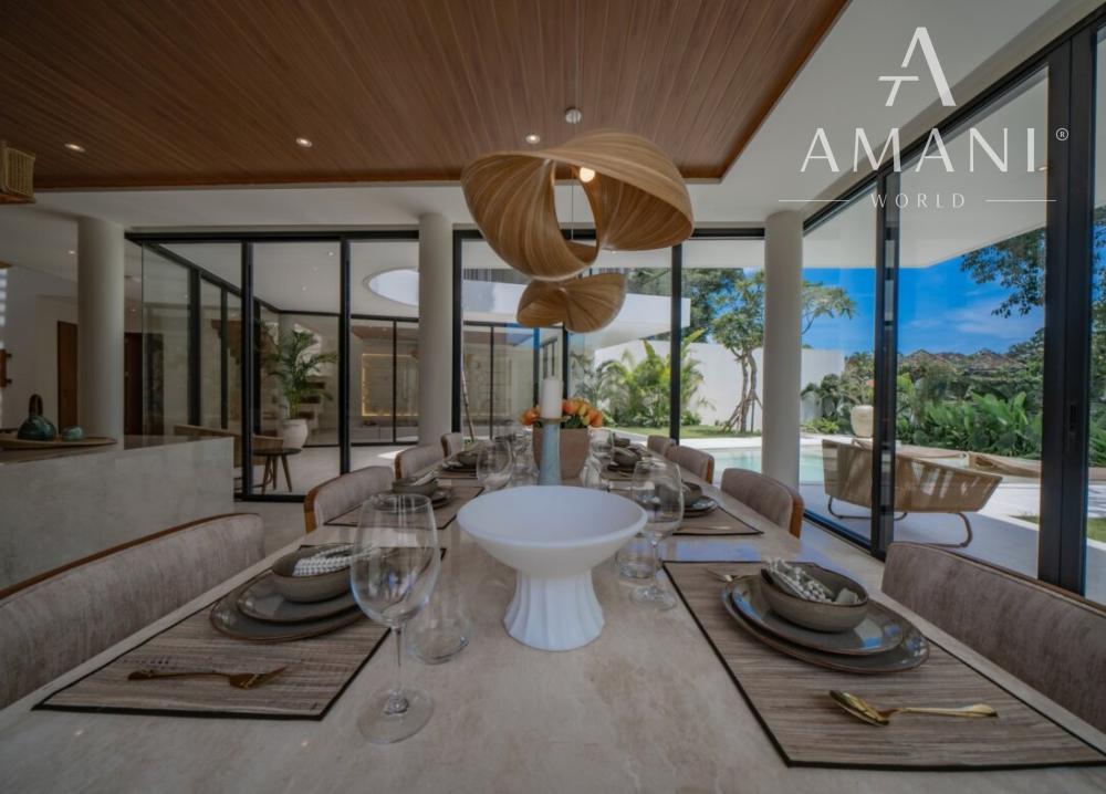 Štvorizbová moderná vila s kinom v Umalas