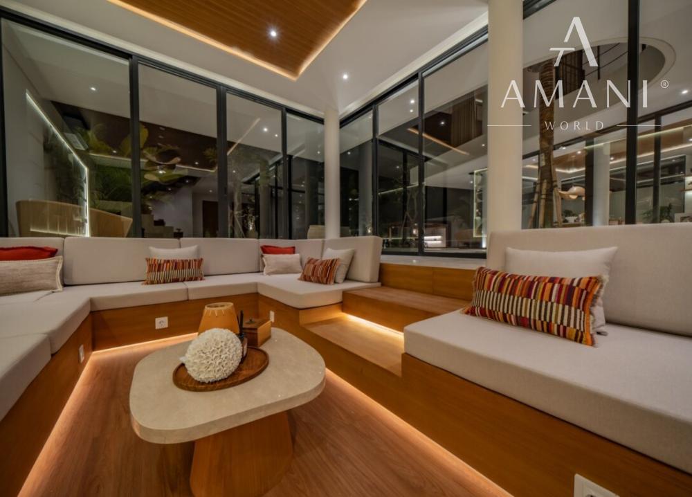 Štvorizbová moderná vila s kinom v Umalas