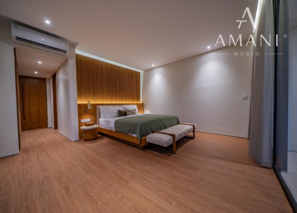 Štvorizbová moderná vila s kinom v Umalas