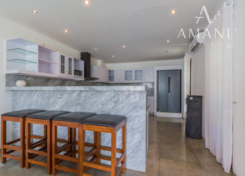 Moderná minimalistická 3-spálňová vila v Seminyak