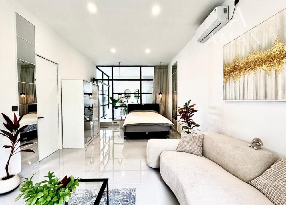 Moderná vila s malebným výhľadom v Tumbak Bayuh