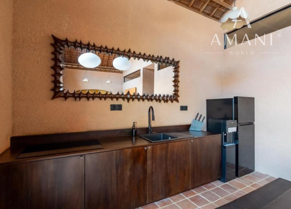 Tropická dvojspálňová vila v pešej vzdialenosti od pláže v Kedungu