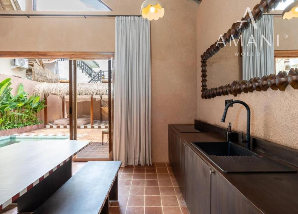 Tropická dvojspálňová vila v pešej vzdialenosti od pláže v Kedungu